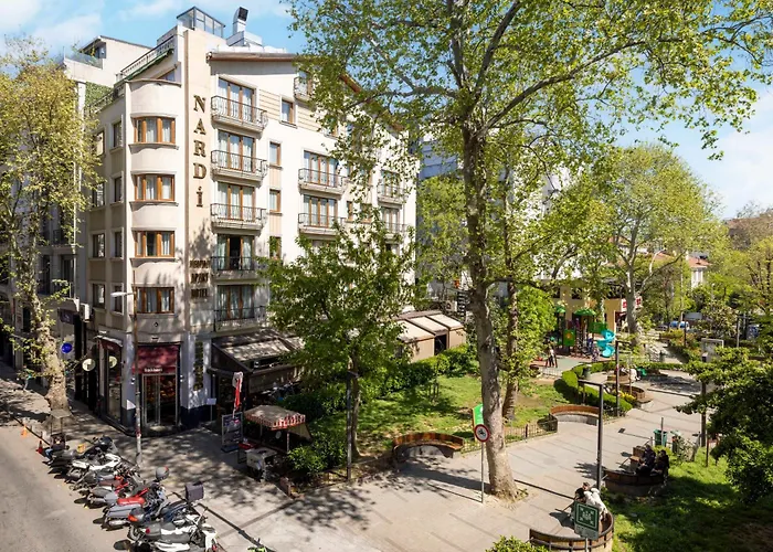 ناردي نيسانتاسي فندق