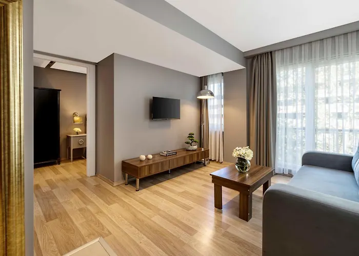 فندق ناردي نيسانتاسي *