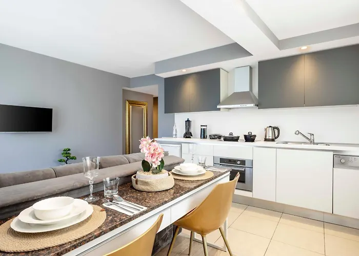 فندق ناردي نيسانتاسي *