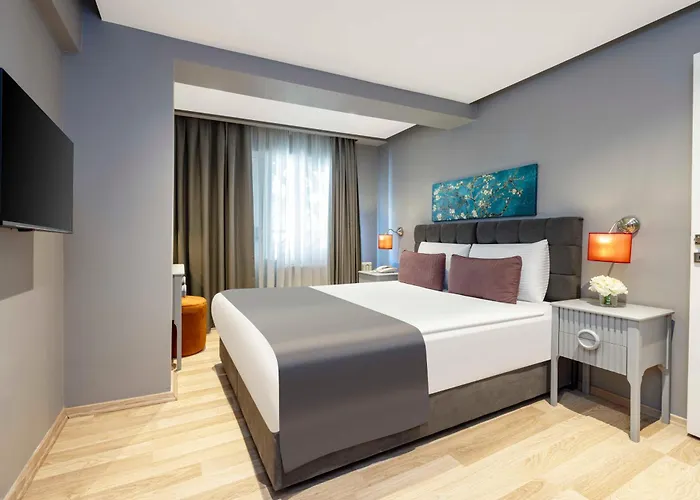 ناردي نيسانتاسي فندق *