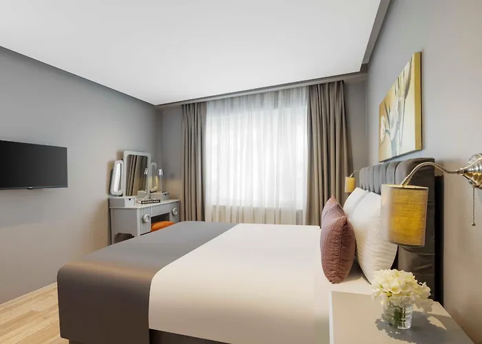 ناردي نيسانتاسي فندق *