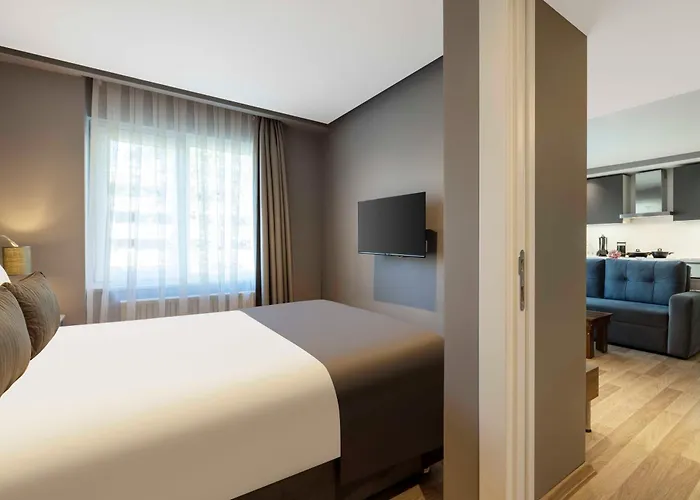 فندق ناردي نيسانتاسي *